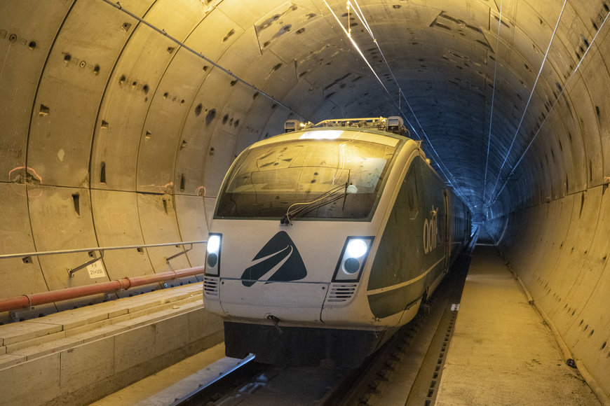 Adif AV avanza en la Variante de Pajares con la electrificación entre La Robla y Pola de Lena